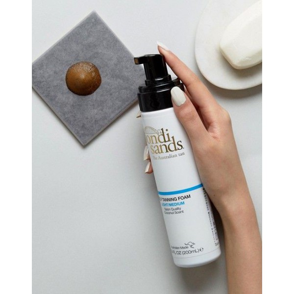 BONDI SANDS SELF TANNING FOAM 200ML  LIGHT MEDIUM