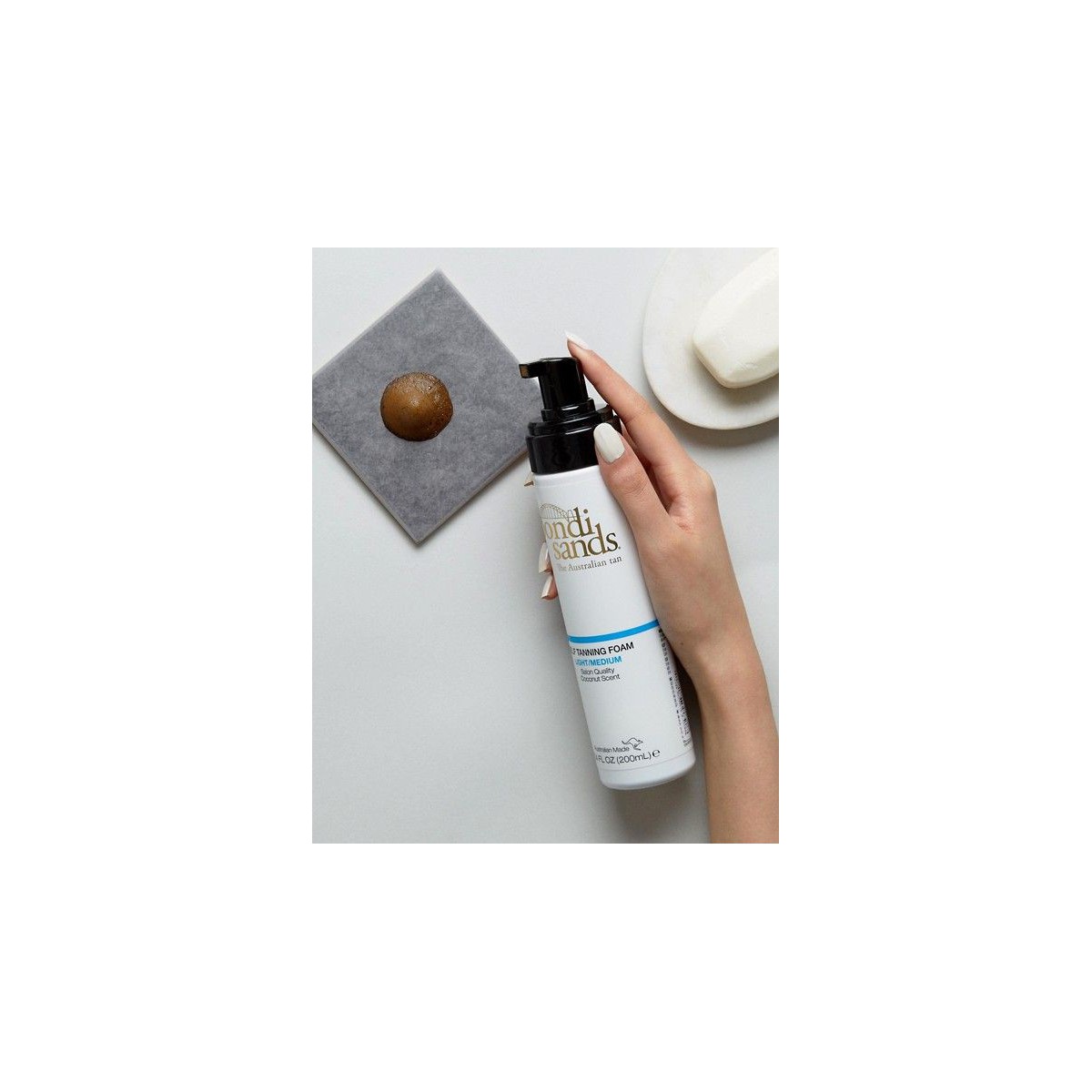 BONDI SANDS SELF TANNING FOAM 200ML  LIGHT MEDIUM