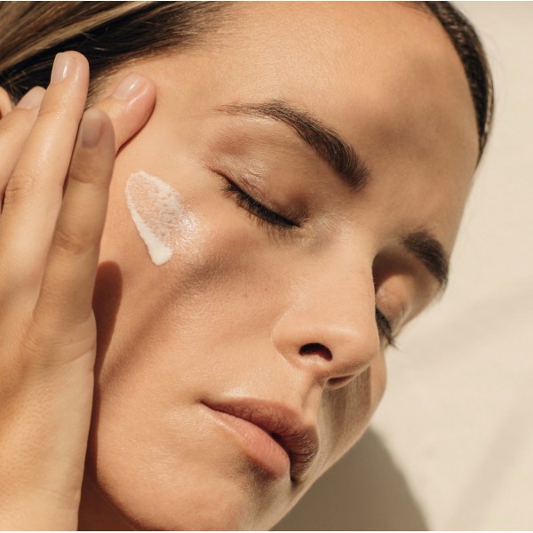 Babe Super Fluid Mattifying SPF50  Babe